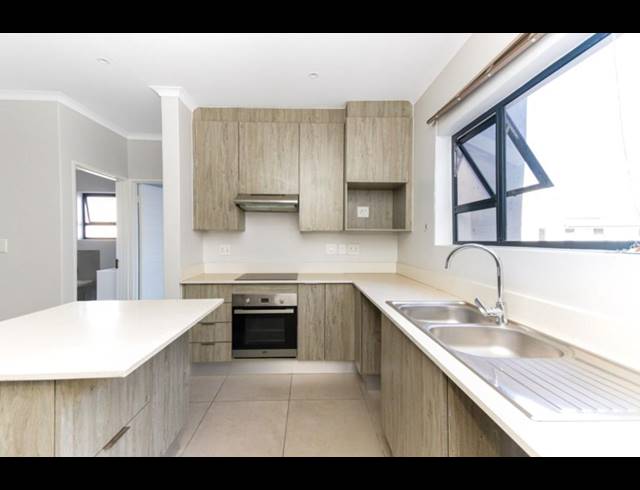 2 BEDROOM APARTMENT FOR SALE IN MORNINGSIDE